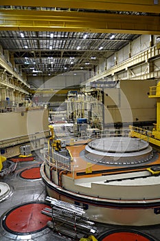 Nuclear reactor hall in a power plant