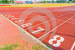 Numbers of track lanes