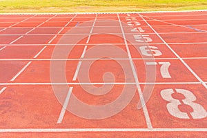 Numbers of track lanes