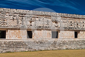 Cuadrilátero el edificio complejo sobre el antiguo maya la ciudad México 