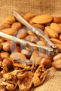 Nuts nutcracker hessian