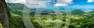 Nuuani Pali Lookout - Oahu