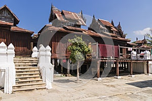 Nyan Shwe Kgua temple.