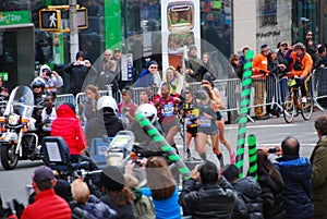 2014 NYC Marathon Womens Leader Pack