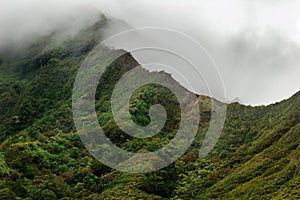 Oahu volcanic mountains