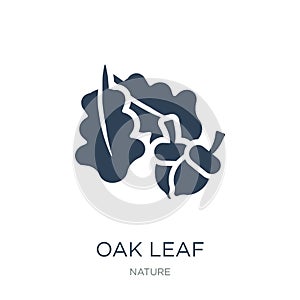oak leaf icon in trendy design style. oak leaf icon isolated on white background. oak leaf vector icon simple and modern flat