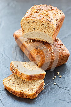 Oat bran bread