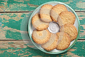 Oat cookies with milk chocolate