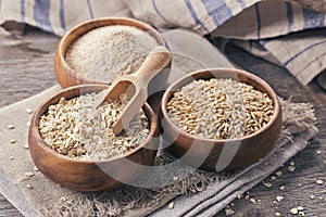 Oat flakes, seeds and bran