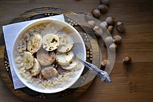 Oatmeal with bananas