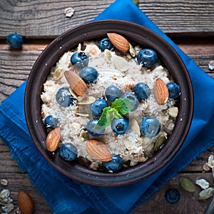 Oatmeal with blueberries