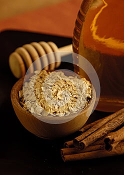 Oatmeal, Cinnamon and Honey