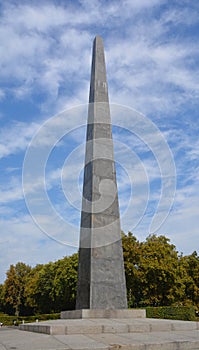 Obelisk of the Park of Eternal Glory/Tomb of the Unknown Soldier Hero City