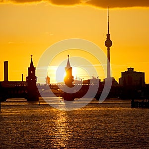 Oberbaumbruecke berlin sunset