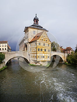 Obere bridge (brÃ¼cke) and Altes Rathaus and cloudy sky