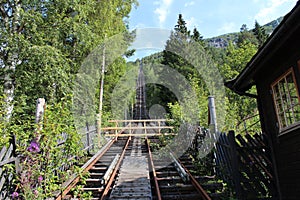 Obsolete cable car - first part of the way to the Trull's tongue.