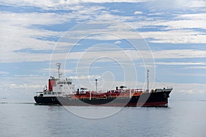 Ocean Mariner tanker photo