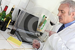 Oenologist analysing a wine