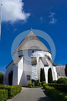 Oesterlars Rundkirke