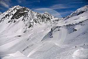 Off piste skiing experience at the Thorens Glacier in Val Thorens ski resort, France.