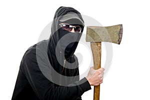 An offender attack with ax