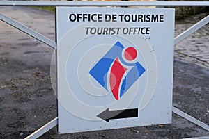 Office de tourisme de france means information center in french country for tourist and tourism activity