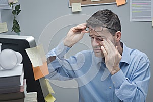 Office worker with eye pain