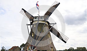 Official commissioning of Eendrachtmolen windmill after extensive renovation in Zevenhuizen photo