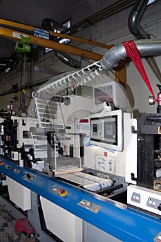 Offset/flexo press printing for labels