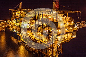 Offshore oil and Gas central processing platform and remote plat