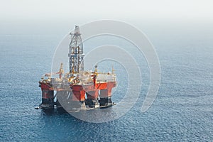 Offshore oil and gas platform