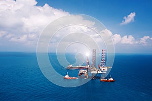 Offshore oil rig drilling platform