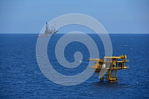The offshore oil rig and remote platform