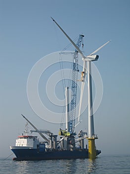 Offshore wind turbine assembly photo