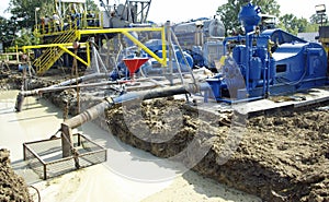 Oil Drilling Mud Pumps photo