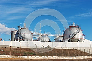 Oil or fuel storage tanks