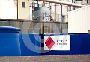 Oil industries - II - Hexanols - UN2282