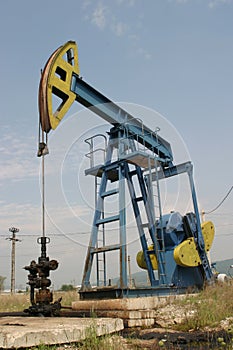 Oil pomp