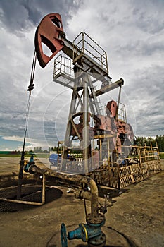 Oil pump in the field