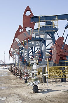 Oil pumps