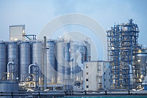 Oil refinery with tubes