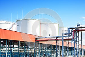 Oil storage