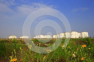 Oil storage tank, industrial equipment