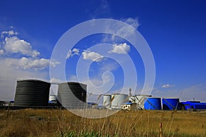 Oil storage tank, industrial equipment