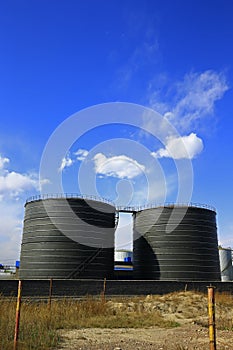 Oil storage tank, industrial equipment