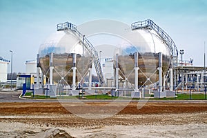 Oil storage tanks