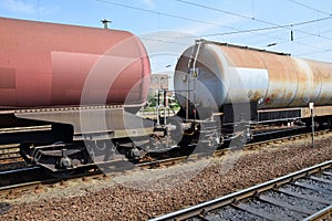 Oil tank railway carriages