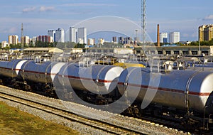 Oil tank train