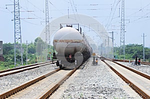 Oil tank truck train