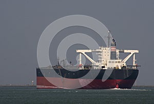 Oil tanker